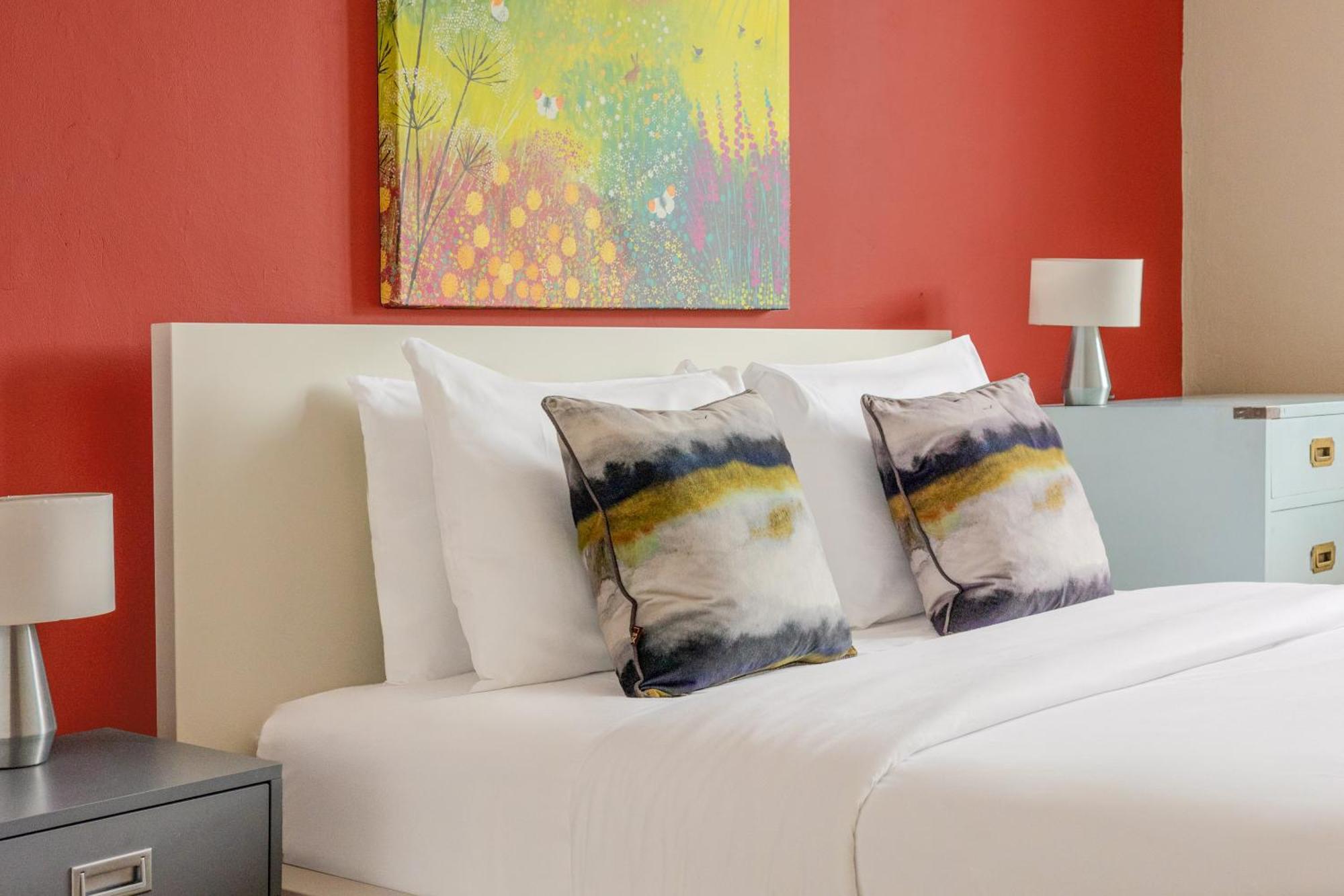 Bright Modern 1 Bedroom Flat, 5 Min To Vauxhall St Лондон Екстериор снимка